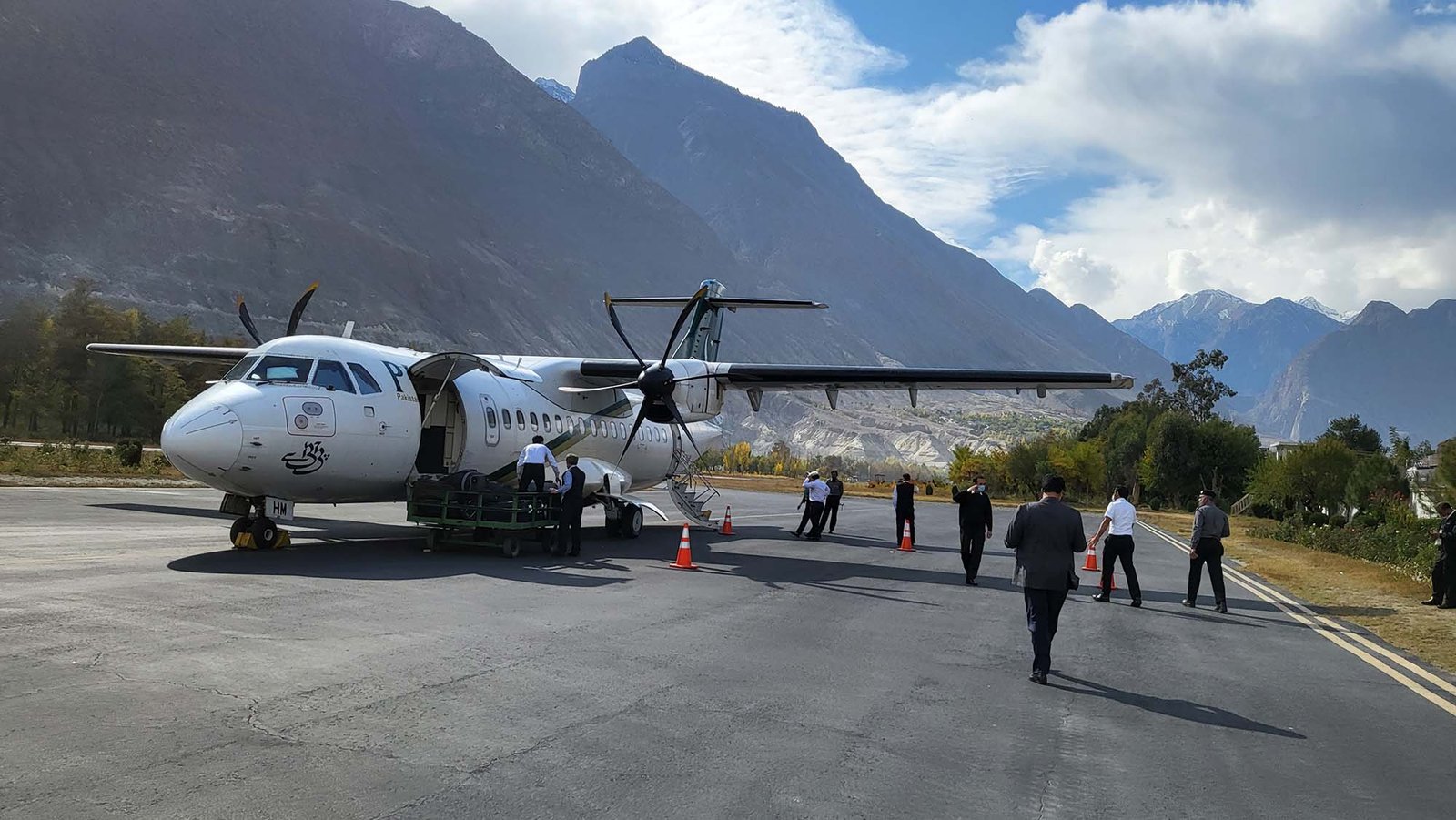 Skardu Hunza by Air Tour