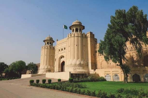 14 Days Islamabad Peshawar Lahore Karachi Tour